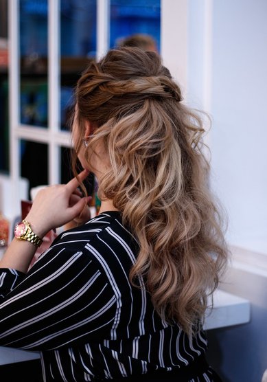 Свадебная прическа Обьемный хвост (L21495) - Стилист по причёскам LEBED